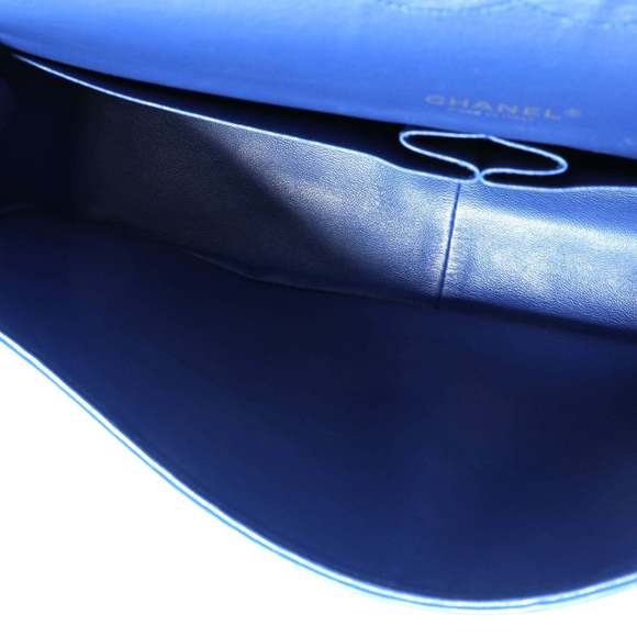 Chanel Blue Patent Leather Quilted Maxi Classic Double Flap Bag - Picture 8 of 9